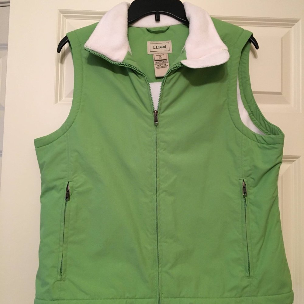 LL Bean Fleeced Lined Women's Vest (Medium)